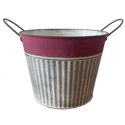 China Eco-friendly Flower Bucket Vintage Flower Pots Metal Iron Pot Planter For Artificial Plants for sale