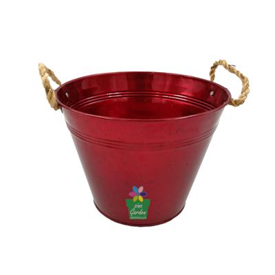 China Durable Red Color Galvanized Metal Flower Pots With Rope Holders Garden Promotional Decoration Flower Pot for sale