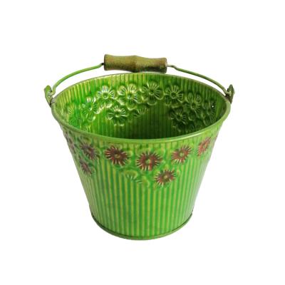 China Modern High Quality Eco-friendly Metal Garden Mini Flower Pots Wholesale Pots for sale