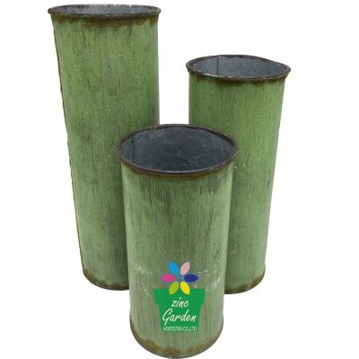 China Zinc Metal Flower Vase Antique Outdoor Green Special Shabby Chic For Flower Pot Shop Display Vase for sale