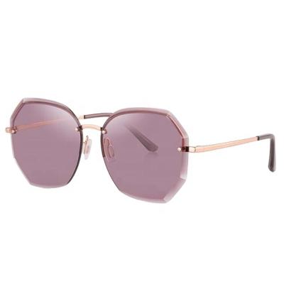 China Polygonal cut sunglasses women new fashion sunglasses big frame sunglasses trend sunglasses factory direct sales for sale