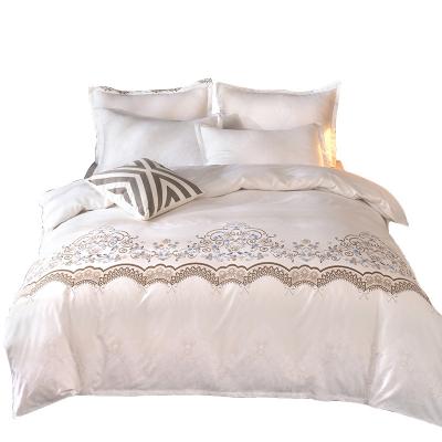 China Luxury Bedding 3Pcs Folded Bed Lace Duvet Covers Polyester Bedding Set Pillowcase Sets for sale