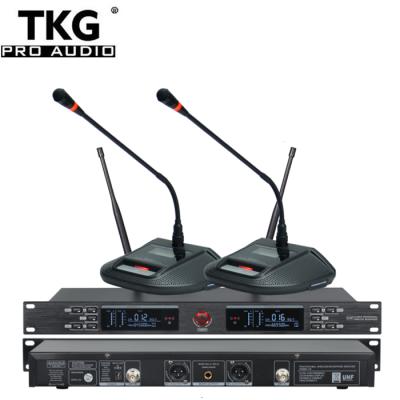 China Handheld Dual UHF Conference Wireless Microphone TKG 610~670MHz UR2000C Microphone for sale