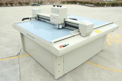 China Steekproef Golfdoos die Machine/Kartonplottersnijder Aangepaste Grootte maken Te koop