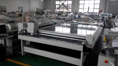 China UV Printer Flatbed Carton Box Making Machine , Carpet Cutting Machine 1230 Mm/S for sale