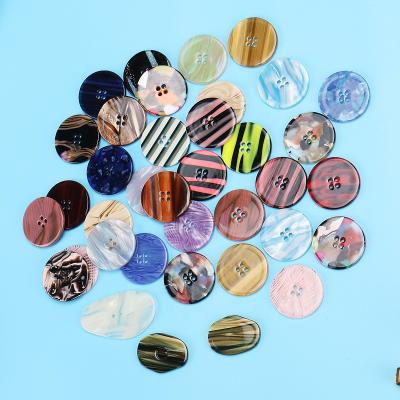 China Viable Customized High Quality Acetate Buttons 3cm 2.5mm Diameter Shirt Button Buttons For Clothes for sale