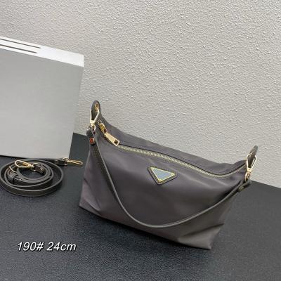 China GENUINE LEATHER New Fashion Trendy Solid Color Handbags Luxury Women Famous Brand Cross-body Bag Wholesale for sale