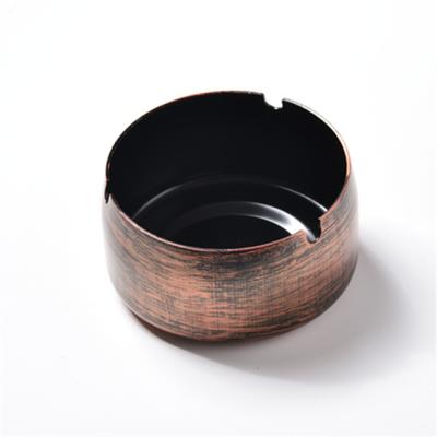 China Popular thick ashtray indoor outdoor simple style stainless steel product bar office KTV portable restaurant home cafe ornaments ashtray for sale