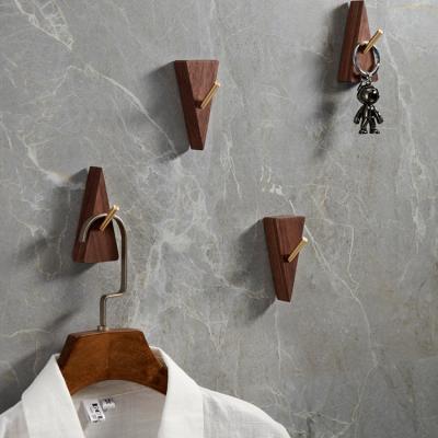 China Wholesale Natural Wood Storage Coat Hangs Simple Vintage Wall Mounted Organizer Hangers From Factory for sale