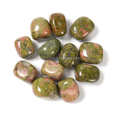 China Unakite Crystal Polished Tumbled Palm Stone Classic Green Natural Healing Opens for sale