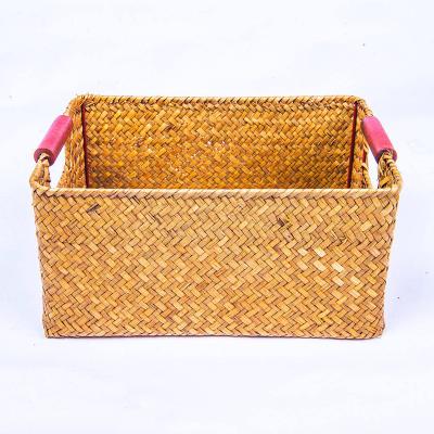 China Bathroom factory price  handmade with handles vegetable  sundies baskets hand woven grid storage basket for sale