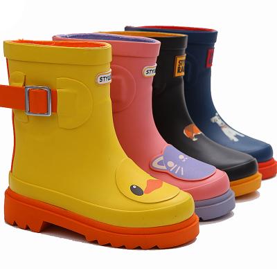 China Anti-smell Cartoon Cat Rubber Duck Printing European Style Novelty Animal Rain Boots For Kids for sale