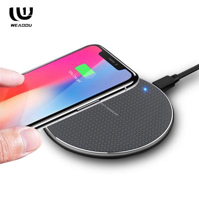 China 10W Logo Qi Fast Wireless Power Bank Custom Fast Wireless Charging Mini Smartphone Universal Slim Qi Wireless Charger for sale