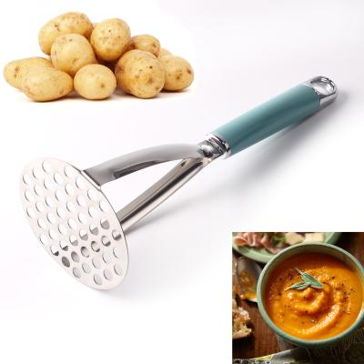 China Hot Sale Kitchen Instrument Stainless Steel Pressure Potato Potato Masher Crusher Sustainable Potato Mud for sale