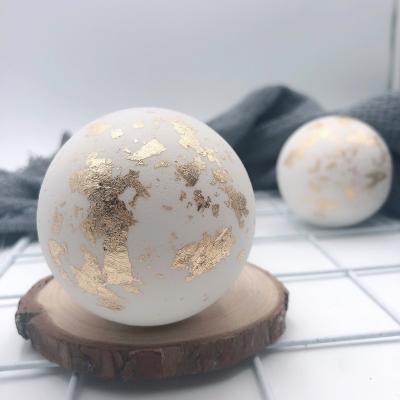 China Moisturize Custom Gift Travel Bubble Shower Ball Christmas Color Bath Ball Home Necessary Plug BOMB With Exquisite Packaging for sale