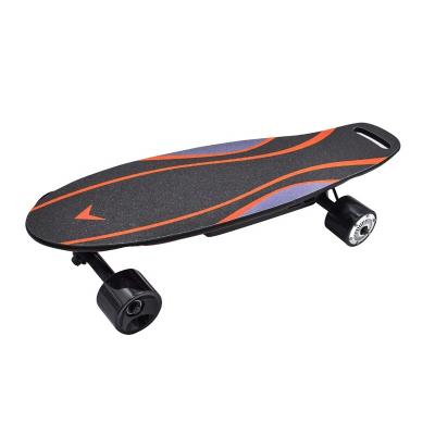 China 2021 New 15km Range Student Unisex Skateboard Triggers To Short 8 Layers Maple Electric Scooter Skateboard for sale