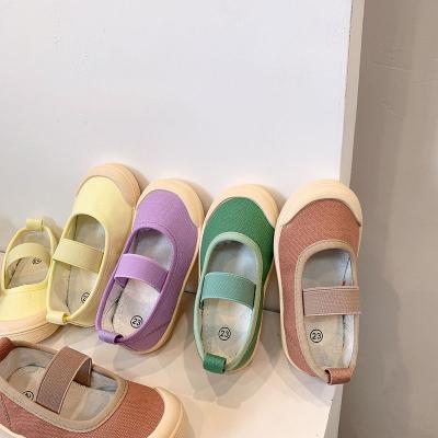 China Hot Sale Rubber Kids Plain Canvas Shoes Kids Soft Sole Buckle School Indoor Shoes for sale