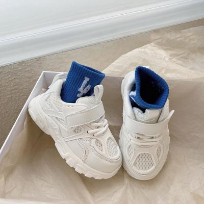 China 2022 New Summer Fashionable Kids Baby Running Shoes Rubber Soft Sole White Sneakers for sale