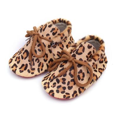 China Wholesale Soft Sole Flat Walker Infant Leather Shoes Baby Leopard Lace Up Sports Shoes for sale