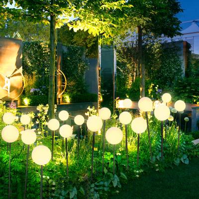 China Commercial Outdoor High Efficient Fun Multi Colors Outdoor Landing Use LED Solar Garden Balloon Lights Ignition for sale