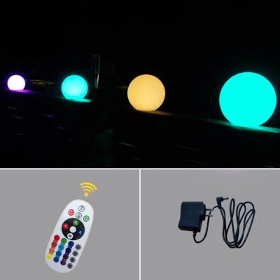 China Modern Times Garden Hot Outdoor Pool Floating Rechargeable Waterproof Led Glowing Light Ball RGB Led Ball for sale