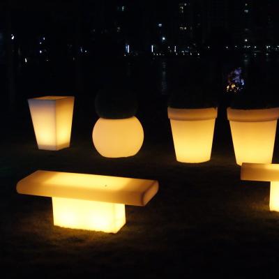 China Durable Outdoor LED Garden Furniture PE Waterproof Glowing Chair IP65 Park Bench for sale