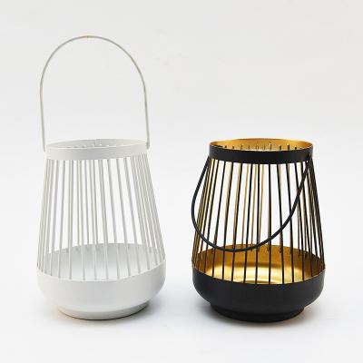 China Wedding Home Professional Decoration Candle Holder Lantern Bohemian Creative Mat White And Black Metal Decoration Candle Holder Supplier for sale