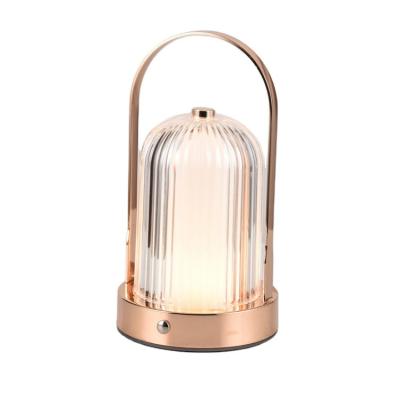 China Modern Premium Quality Bedroom,Home.Hotel.Indoor Lighting Decorative Portable Movable Table Gold Lamp Modern Usb Desk Stand Lamp for sale