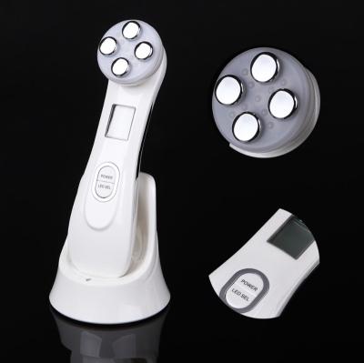 China 2020 New Product Hand Held Face Lift Skin Tightening Tools Cooling Facial Massager For Women for sale