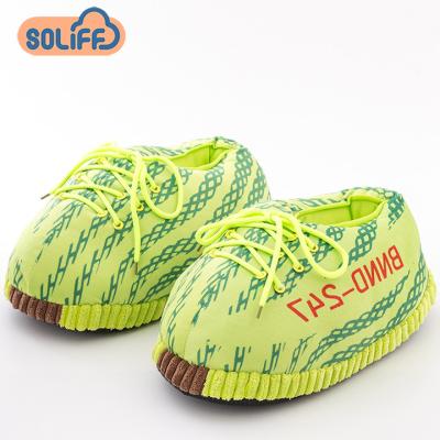 China 2021 New Design Anti-odor Shoes Unisex Yeezy Plush Sneaker Hot Indoor Slippers for sale