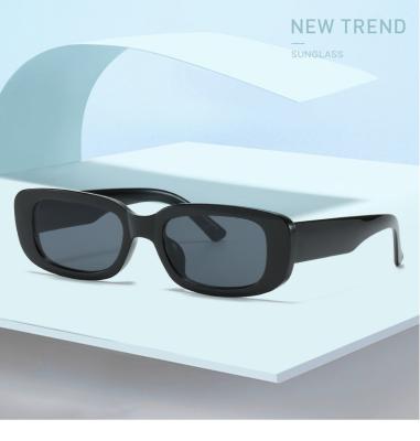 China 2021 Small Frame Stats Stree Sunglasses Fashion Unisex Square Sunglass Plastic Small Hinge Shades 18059 for sale