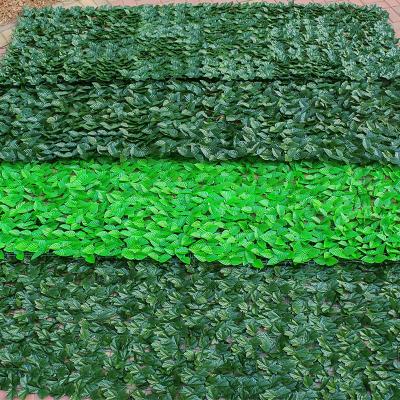 China Wholesale Eco-Friendly Green Plant Fence Garland Barrier Artificial Ivy Grass Silk Fence For Outdoor Decoration for sale