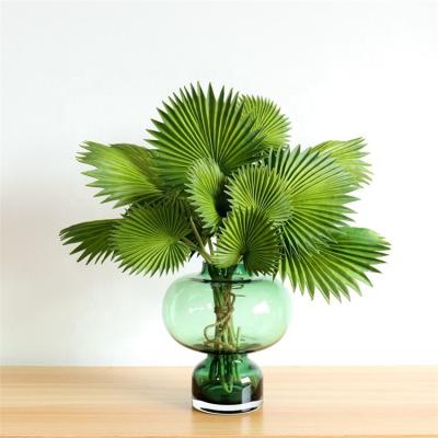 China High simulation artificial plant wholesale high quality artificial palm leaves bouquet for decoration for sale