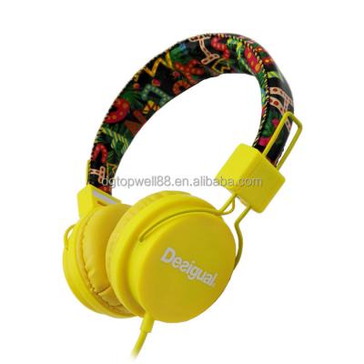 China Headband factory supplier wired earphones for kids yellow foldable learning headphones for sale