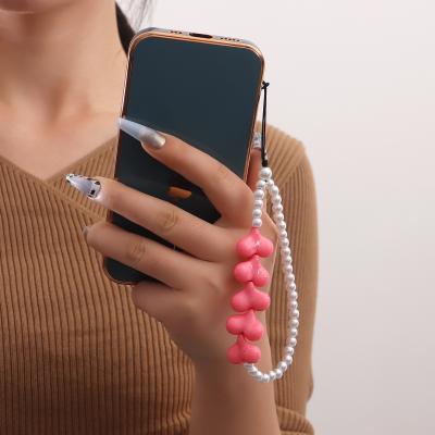 China ZUOWEN Amazon Detachable Phone Lanyard Best-selling Bohemian Pink Chain Anti-lost Heart Pearl Acrylic Geometric Phone Chain for sale