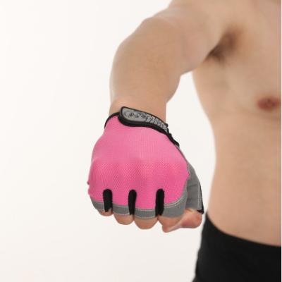 China New Design Breathable Half Finger Gym Gloves Comfortable And Breathable Gym Sports Gloves Men for sale