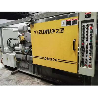 China Easy to use Repair of multiple brands of electric CNC die-casting machines, sell 300T bare machine Used die-casting machine for sale