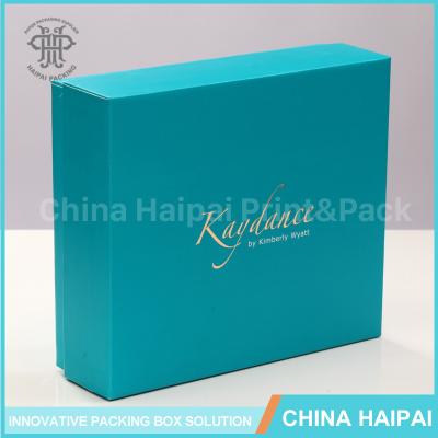 China Recyclable custom colored printed gift paper packing box woth foil logo for sale