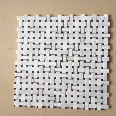 China Customized Acceptable Back Mesh Basket Weave White Carrara Marble Mosaic Tile for sale