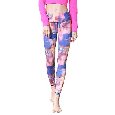 China New Viable Digital Printed Nude Seamless Gym Yoga Pants Lift Hips With High Waists Exercises And Fitness Pants for sale