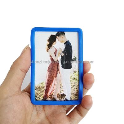 China Silicon easy made DIY plastic silicon round corner round edge mini pocket photo frame for sale