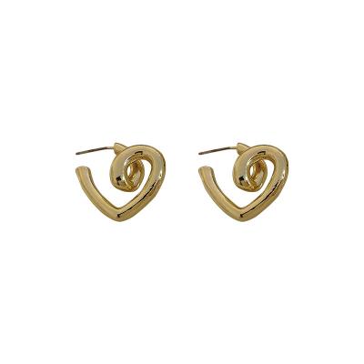 China ANENJERY Love Trendy Geometric Heart Earrings Female Delicate Trendy Earrings for sale