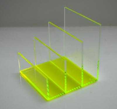 China Eco-friendly Huisen Crystal Clear Tinted Acrylic Desktop File Sorter Holder for sale