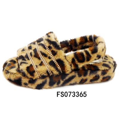 China Fashion Real Sheepskin Fur Slippers Women Slipper Breathable Warm Fluffy Hairy Open Sandals CozyToe Slides Slippers For Ladies for sale