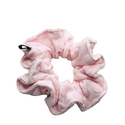 China 2021 Fashion Wholesale Customize Scrunchie 100% Elastic Hair Bands Scrunchies for sale