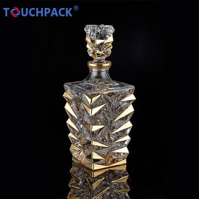 China New Factory Custom Classic/Postmodern Diamond Luxury Gold Rim Whiskey Clear Glass Set Decanter With Whiskey Glass for sale