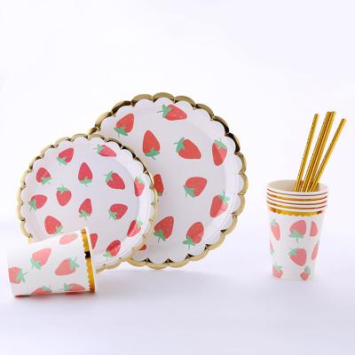 China Amazon Luxury Hot Sale Tableware Disposable Fruit Tableware Set Paper Plates Cups Straw Napkin For Birthday Wedding Party for sale