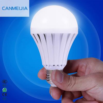 China 5W 7W 9W 12W 15W E27 B22 Camping Led Camping Lampara Auto Charging USB Rechargeable Lamp Led Emergency Light, Rechargeable Light for sale