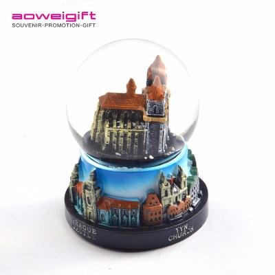 China Czech Glass Prague City Europe Charles Bridge Snowball Souvenir Resin Water Tourist Globe for sale