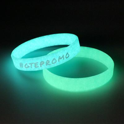 China Fashion Silicone Fluorescent Bracelet / Glow In The Dark Bracelet / Glow Bracelets for sale